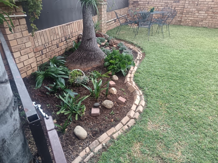 3 Bedroom Property for Sale in Hillcrest Northern Cape